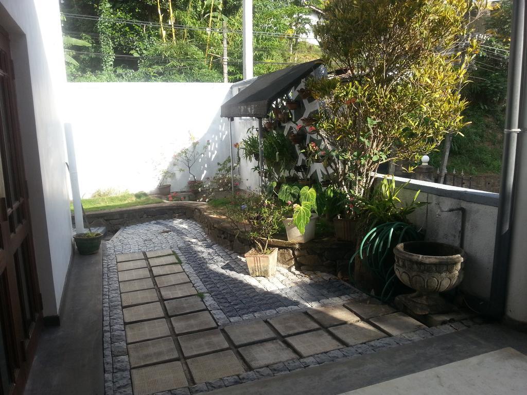 Aaranya Residence Kandy Exterior foto